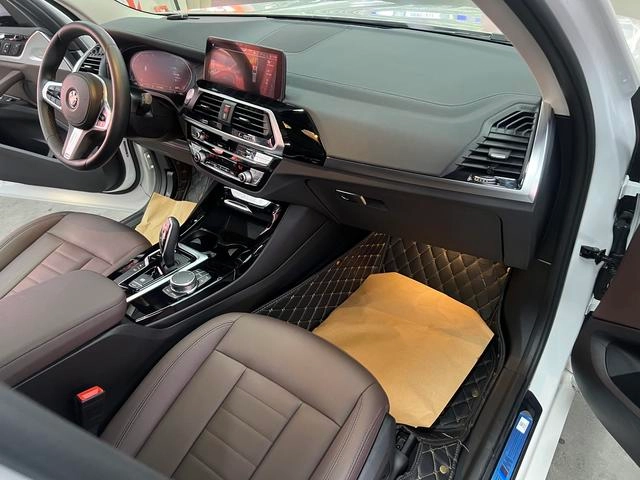 BMW X3 2020 xDrive25i M Sports suit interior photo 13 BMW X3 2020 xDrive25i M Sports suit interior photo 13