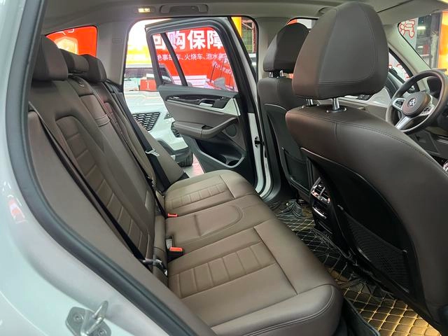 BMW X3 2020 xDrive25i M Sports suit interior photo 15 BMW X3 2020 xDrive25i M Sports suit interior photo 15