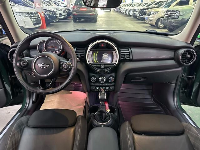 MINI 2016 1.5T COOPER Five-door version interior photo 12 MINI 2016 1.5T COOPER Five-door version interior photo 12