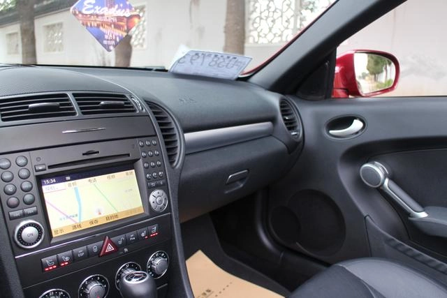 Mercedes-Benz SLK-Class 2010 SLK 300 Grand Edition exterior foto 6 Mercedes-Benz SLK-Class 2010 SLK 300 Grand Edition exterior foto 6