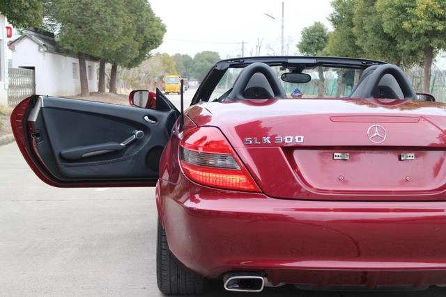 Mercedes-Benz SLK-Class 2010 SLK 300 Grand Edition interior foto 12 Mercedes-Benz SLK-Class 2010 SLK 300 Grand Edition interior foto 12