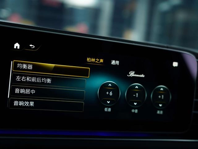 Mercedes-Benz GLE Coupe AMG 2020 AMG GLE 53 4MATIC coupe SUV interior photo 13