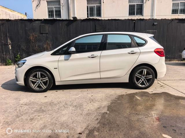 BMW 2 Series Touring 2016 218i Ensemble de conception de mouvement extérieur photo 3 BMW 2 Series Touring 2016 218i Ensemble de conception de mouvement extérieur photo 3