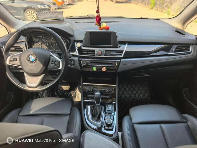 BMW 2 Series Touring 2016 218i Ensemble de conception de mouvement extérieur photo 4 BMW 2 Series Touring 2016 218i Ensemble de conception de mouvement extérieur photo 4