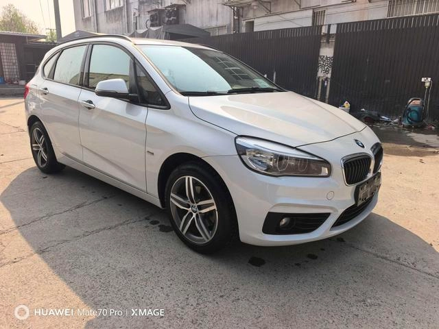 BMW 2 Series Touring 2016 218i Ensemble de conception de mouvement intérieur photo 10 BMW 2 Series Touring 2016 218i Ensemble de conception de mouvement intérieur photo 10