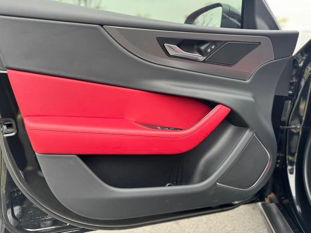 Jaguar XEL 2023 2.0T 250PS R-DYNAMIC S Enterprising Sports Edition interior photo 13