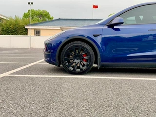 Tesla Model Y 2021 Long endurance all-wheel drive version exterior photo 9