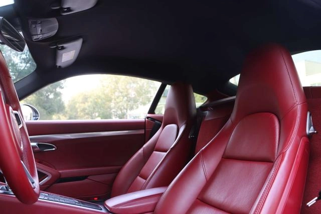 Porsche 718 2016 Cayman 2.0T interior foto 16 Porsche 718 2016 Cayman 2.0T interior foto 16