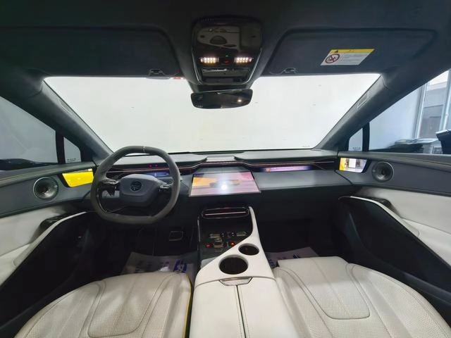 Lotus Eletre 2023 Eletre R интерьер фото 6