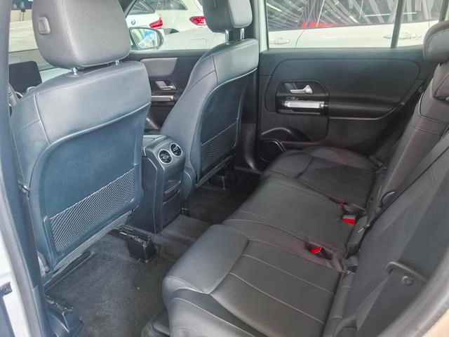 Mercedes-Benz GLB 2024 Модификация GLB 200 Динамичный тип интерьер фото 6