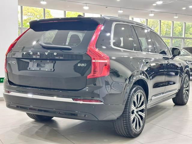 Volvo XC90 2023 B5 Zhixing Deluxe Edition 7 seat exterior photo 5 Volvo XC90 2023 B5 Zhixing Deluxe Edition 7 seat exterior photo 5