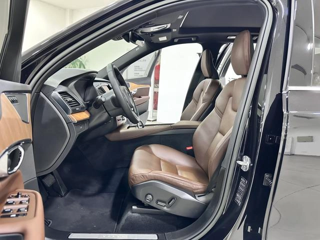 Volvo XC90 2023 B5 Zhixing Deluxe Edition 7 seat interior photo 10 Volvo XC90 2023 B5 Zhixing Deluxe Edition 7 seat interior photo 10