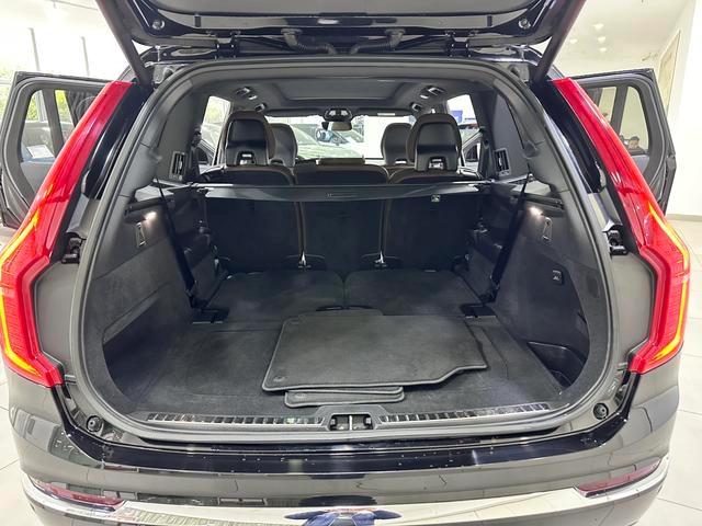 Volvo XC90 2023 B5 Zhixing Deluxe Edition 7 seat interior photo 18 Volvo XC90 2023 B5 Zhixing Deluxe Edition 7 seat interior photo 18