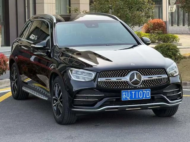 Mercedes-Benz GLC 2020 GLC 300 L 4MATIC Dynamic exterior photo 3 Mercedes-Benz GLC 2020 GLC 300 L 4MATIC Dynamic exterior photo 3