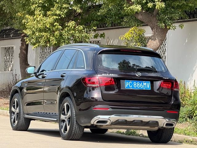 Mercedes-Benz GLC 2022 Restyling GLC 260 L 4MATIC Dynamic exterior photo 3 Mercedes-Benz GLC 2022 Restyling GLC 260 L 4MATIC Dynamic exterior photo 3