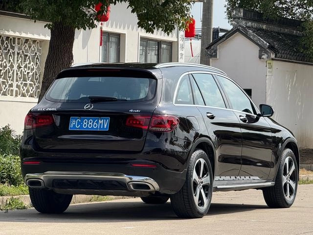 Mercedes-Benz GLC 2022 Restyling GLC 260 L 4MATIC Dynamic exterior photo 5 Mercedes-Benz GLC 2022 Restyling GLC 260 L 4MATIC Dynamic exterior photo 5