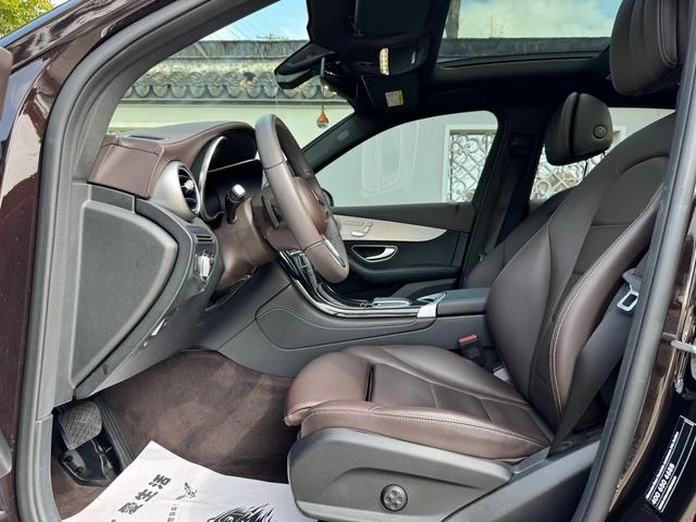 Mercedes-Benz GLC 2022 Restyling GLC 260 L 4MATIC Dynamic interior photo 14 Mercedes-Benz GLC 2022 Restyling GLC 260 L 4MATIC Dynamic interior photo 14