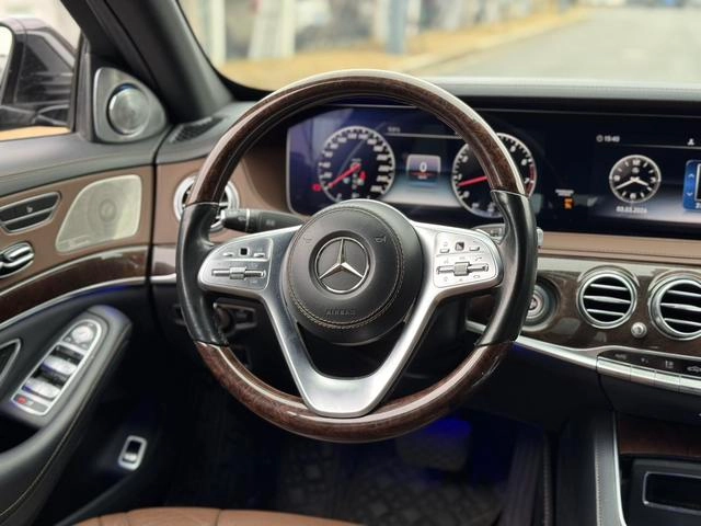 Mercedes-Benz S-Class 2019 S 350 L Premium Trim interior photo 17