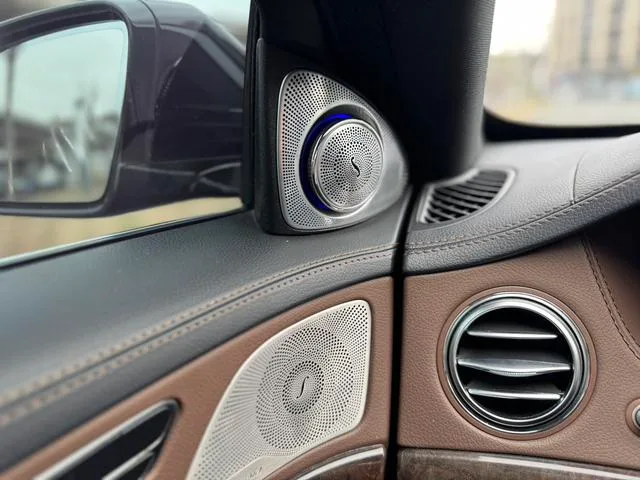 Mercedes-Benz S-Class 2019 S 350 L Premium Trim interior photo 20