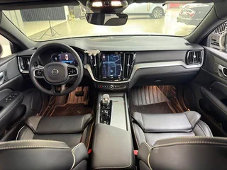 Volvo S60 2023 B4 Zhiyuan Sports Edition interior photo 9 Volvo S60 2023 B4 Zhiyuan Sports Edition interior photo 9