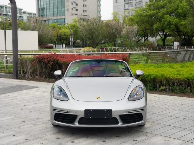 Porsche 718 2020 Boxster 2.0T exterior photo 2 Porsche 718 2020 Boxster 2.0T exterior photo 2