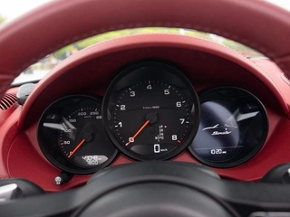 Porsche 718 2020 Boxster 2.0T interior photo 17 Porsche 718 2020 Boxster 2.0T interior photo 17