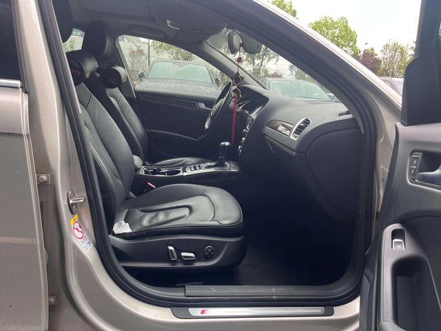 Audi A4L 2016 35 TFSI Automatic Comfort Type interior photo 9 Audi A4L 2016 35 TFSI Automatic Comfort Type interior photo 9