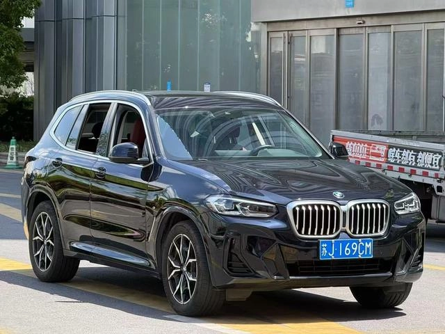 BMW X3 2023 xDrive30i Tipo líder M Traje de noche Yao exterior foto 3 BMW X3 2023 xDrive30i Tipo líder M Traje de noche Yao exterior foto 3