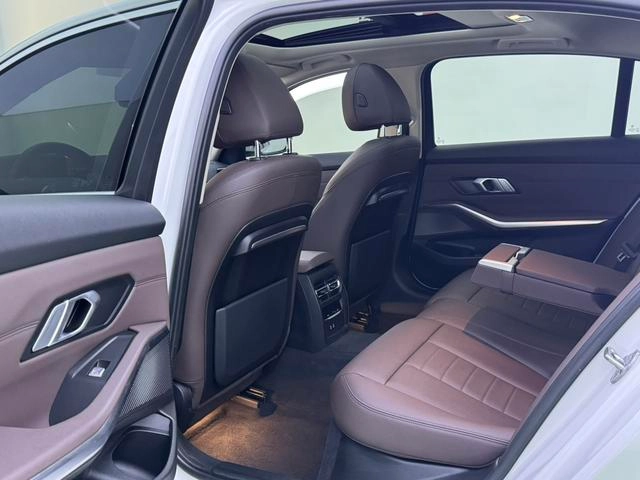 BMW 3 Series 2022 320Li M Sports suit exterior photo 6 BMW 3 Series 2022 320Li M Sports suit exterior photo 6