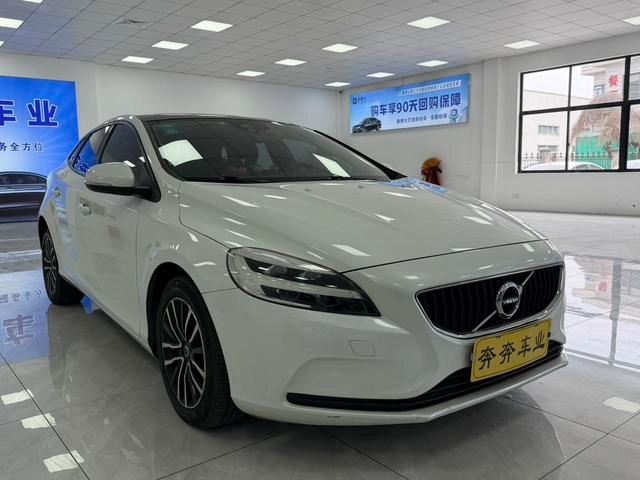 Volvo V40 2017 T3 Zhiyi Edition exterior photo 3 Volvo V40 2017 T3 Zhiyi Edition exterior photo 3