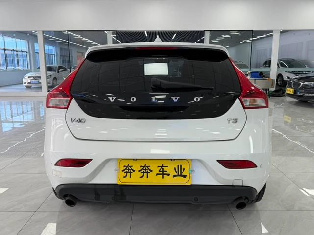 Volvo V40 2017 T3 Zhiyi Edition exterior photo 5 Volvo V40 2017 T3 Zhiyi Edition exterior photo 5
