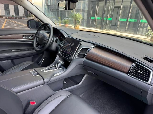 Honda Avancier 2017 240TURBO Two-Wheel Drive Premium Edition interior photo 11