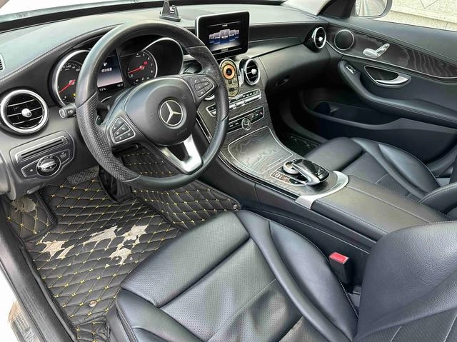 Mercedes-Benz C-Class 2015 Mise à jour C 180 L Sportif intérieur photo 8 Mercedes-Benz C-Class 2015 Mise à jour C 180 L Sportif intérieur photo 8