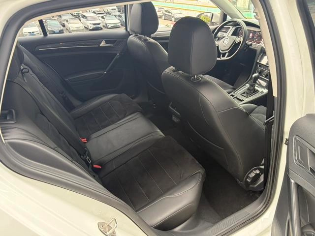Volkswagen Golf 2020 280TSI DSG De lujo interior foto 14 Volkswagen Golf 2020 280TSI DSG De lujo interior foto 14