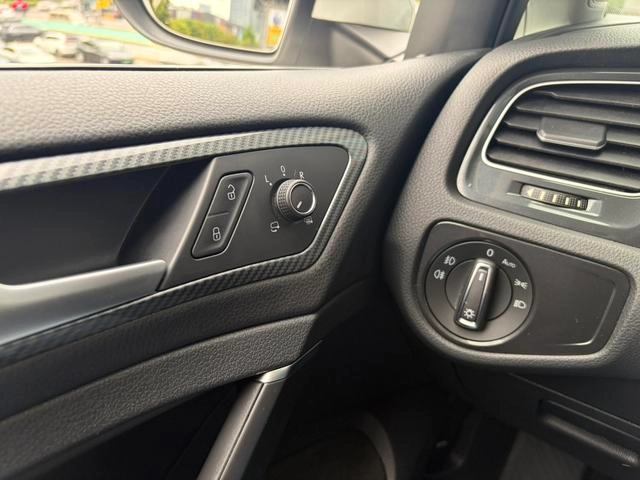 Volkswagen Golf 2020 280TSI DSG De lujo interior foto 18 Volkswagen Golf 2020 280TSI DSG De lujo interior foto 18