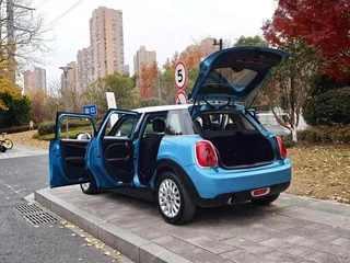 MINI 2015 1.5T COOPER Fun Пятидверная версия экстерьер фото 8 MINI 2015 1.5T COOPER Fun Пятидверная версия экстерьер фото 8