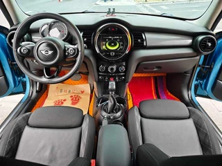 MINI 2015 1.5T COOPER Fun Пятидверная версия интерьер фото 16 MINI 2015 1.5T COOPER Fun Пятидверная версия интерьер фото 16