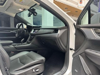 Cadillac XT5 2017 Anniversary Edition 25T Luxury type interior photo 17 Cadillac XT5 2017 Anniversary Edition 25T Luxury type interior photo 17