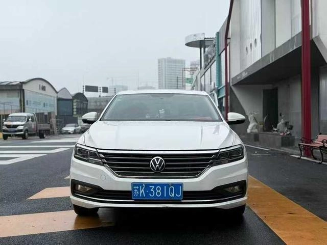 Volkswagen Lavida 2022 1.5L Автоматический комфорт-пакет экстерьер фото 2