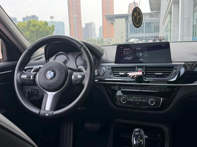 BMW 1 Series 2020 125i Leading Type M Sports suit exterior photo 7 BMW 1 Series 2020 125i Leading Type M Sports suit exterior photo 7