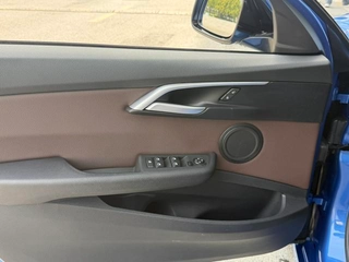 BMW 1 Series 2020 125i Leading Type M Sports suit interior photo 13 BMW 1 Series 2020 125i Leading Type M Sports suit interior photo 13