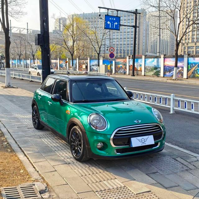 MINI 2016 1.5T COOPER Five-door version exterior photo 3 MINI 2016 1.5T COOPER Five-door version exterior photo 3