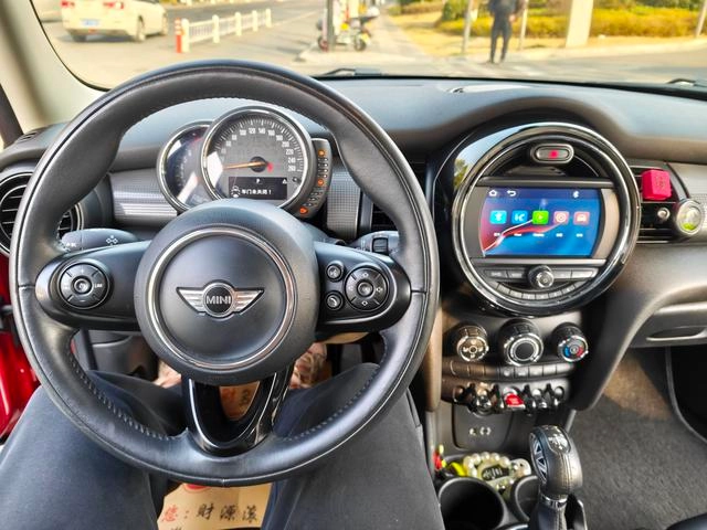 MINI 2016 1.5T COOPER Five-door version interior photo 15 MINI 2016 1.5T COOPER Five-door version interior photo 15