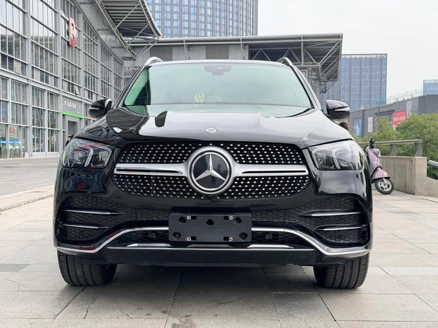 Mercedes-Benz GLE (Imported) 2022 GLE 350 4MATIC Fashionable interior photo 16 Mercedes-Benz GLE (Imported) 2022 GLE 350 4MATIC Fashionable interior photo 16