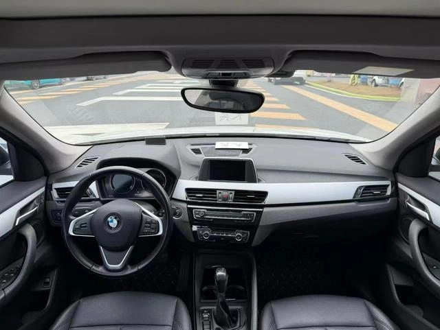 BMW X1 2019 sDrive18Li Fashionable interior photo 9 BMW X1 2019 sDrive18Li Fashionable interior photo 9