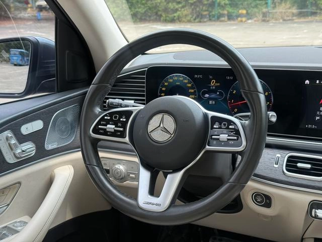 Mercedes-Benz GLE (Imported) 2020 GLE 450 4MATIC Style tendance intérieur photo 14 Mercedes-Benz GLE (Imported) 2020 GLE 450 4MATIC Style tendance intérieur photo 14