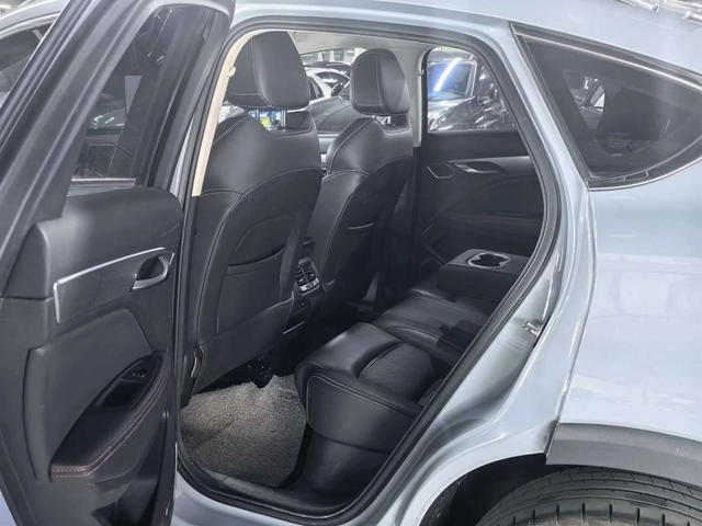 Geely Xingyue S 2021 2.0TD DCT Versión relámpago con tracción en dos ruedas interior foto 8 Geely Xingyue S 2021 2.0TD DCT Versión relámpago con tracción en dos ruedas interior foto 8