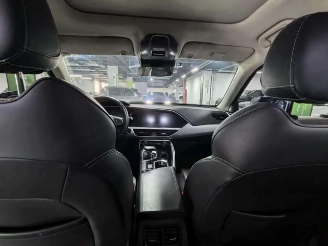 Geely Xingyue S 2021 2.0TD DCT Versión relámpago con tracción en dos ruedas interior foto 11 Geely Xingyue S 2021 2.0TD DCT Versión relámpago con tracción en dos ruedas interior foto 11