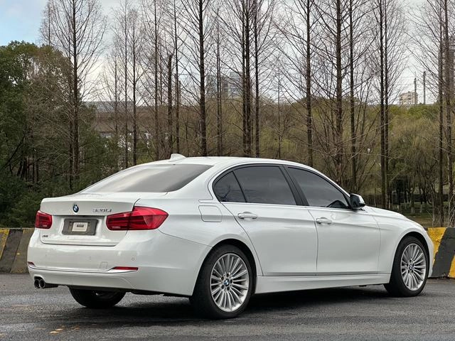 BMW 3 Series 2018 320Li Fashionable exterior photo 6