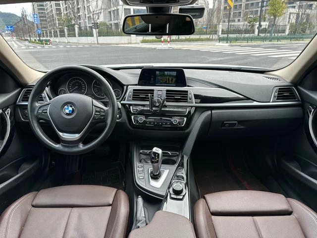 BMW 3 Series 2018 320Li Fashionable exterior photo 8